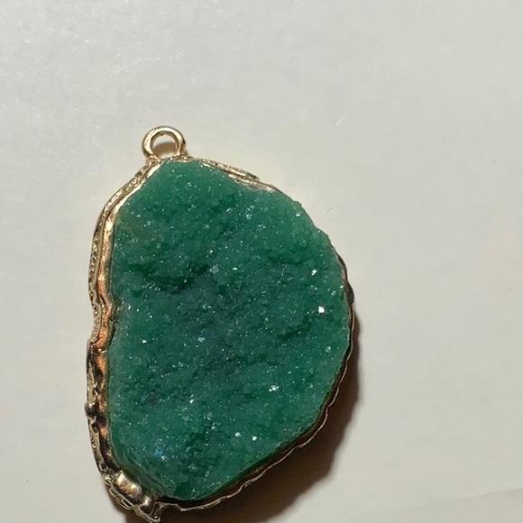 Cool Boho Vintage Green Druzy Pendant - Picture 4 of 6